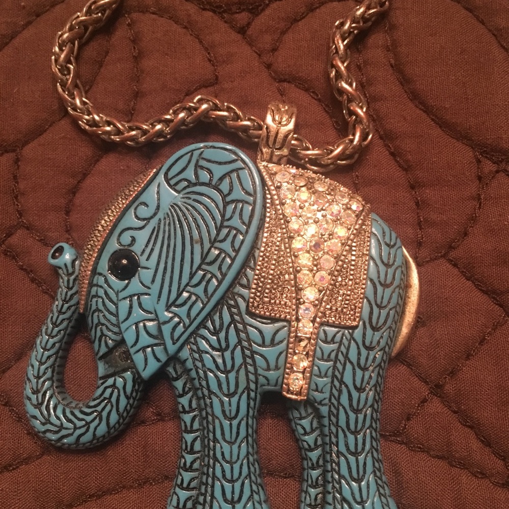 Elephant necklace - Picture 2 of 3